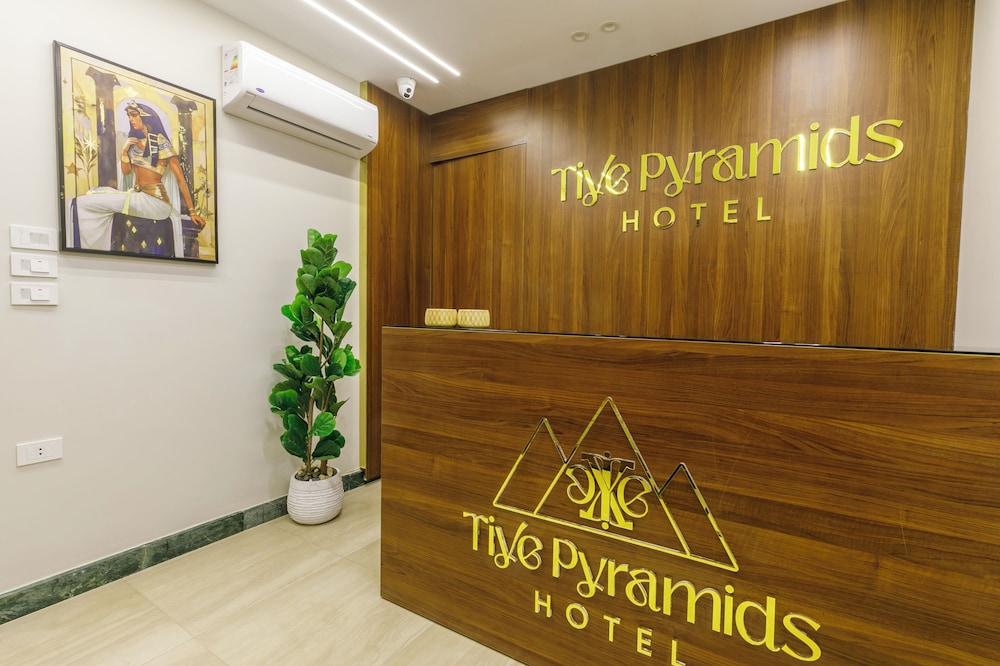 Tiye Pyramids Hotel