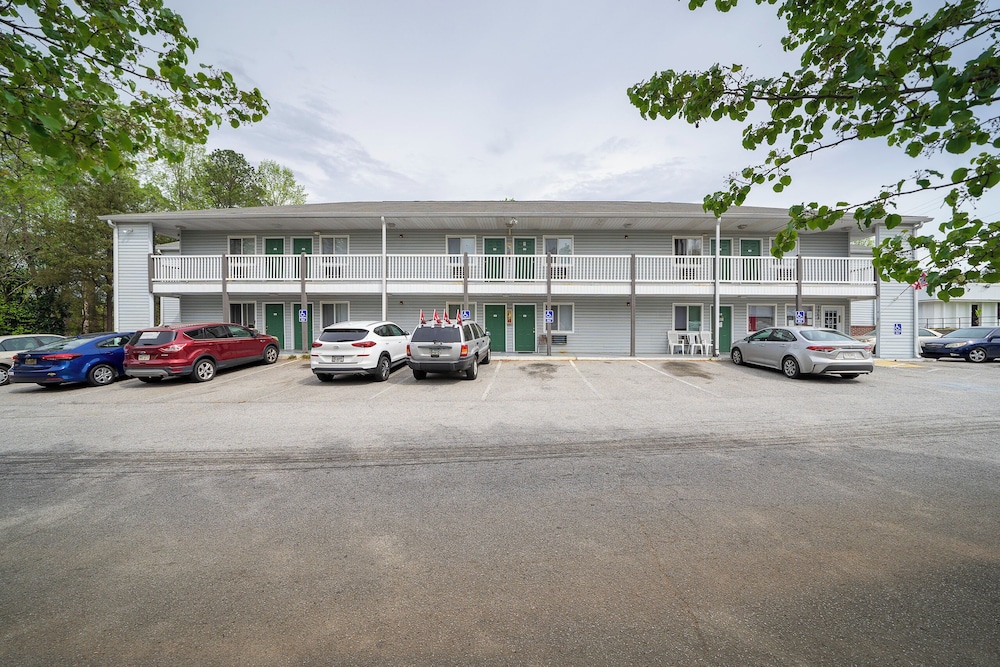 Efficiency Lodge - Austell — фото 5