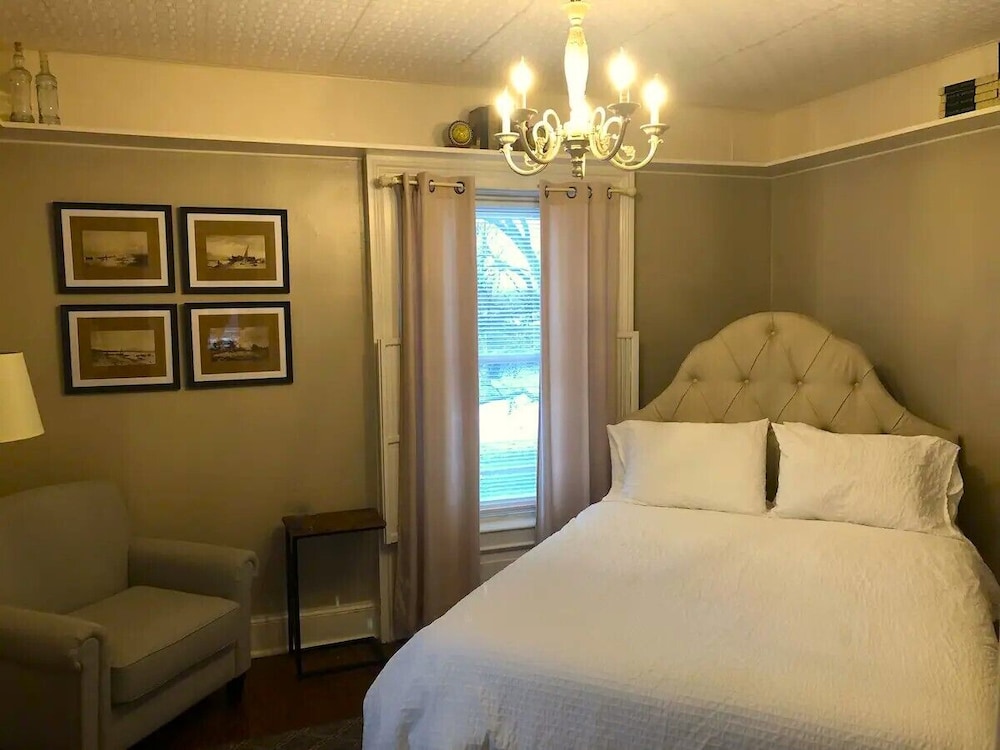 The Vine Bed & Breakfast LLC — фото 4