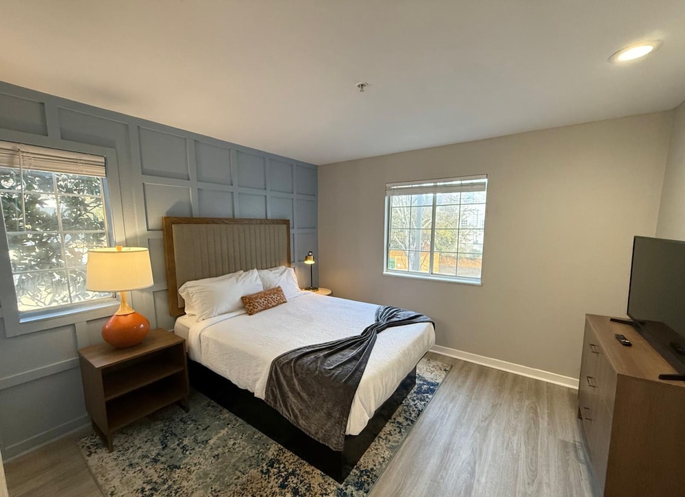 NEW Central Buckhead Apt Atlanta Gem — фото 4
