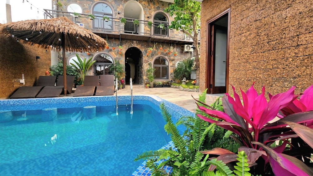 Serena Tam Coc Hotel