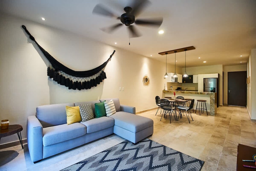 Premium Condo With Terrace Pool View — фото 4
