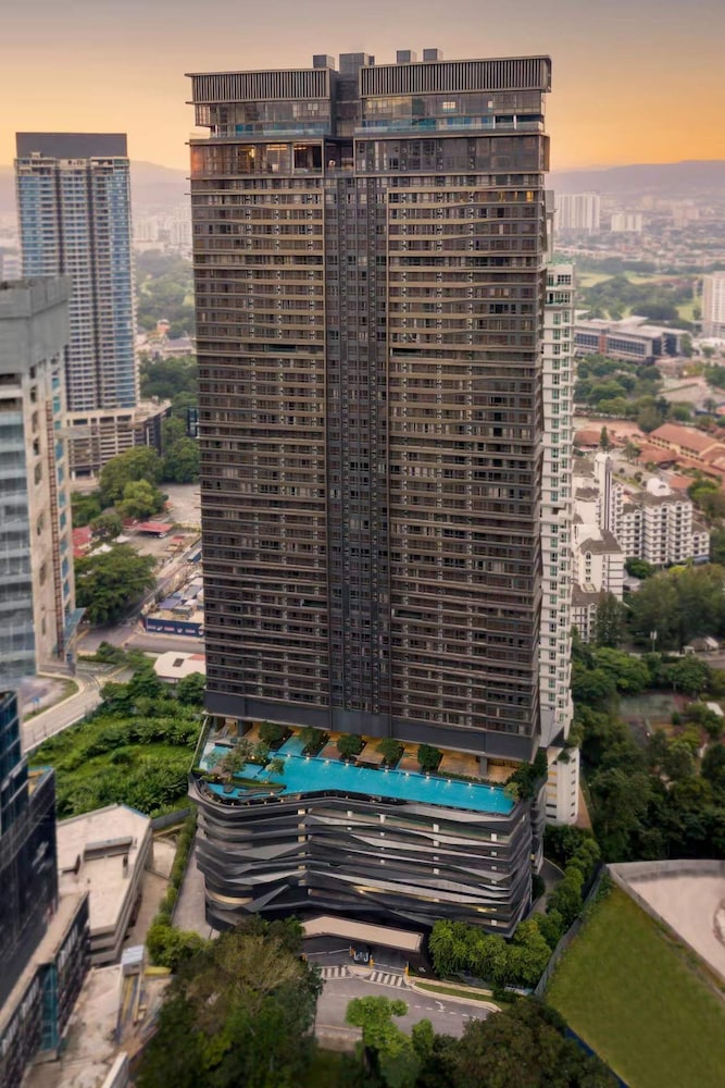 8 Kia Peng Residences