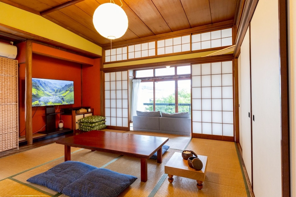 Azamian Atami