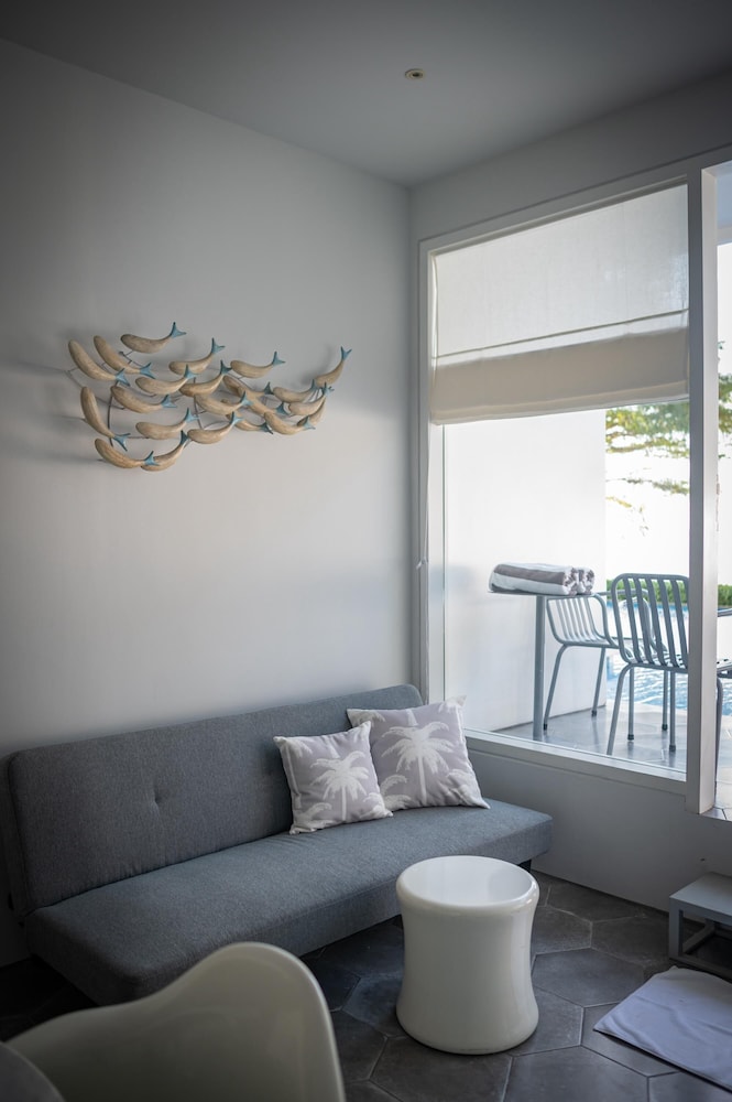 Lusa Beach Studios
