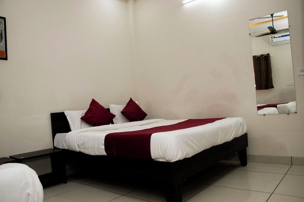 Hotel Shiv Parvati — фото 2