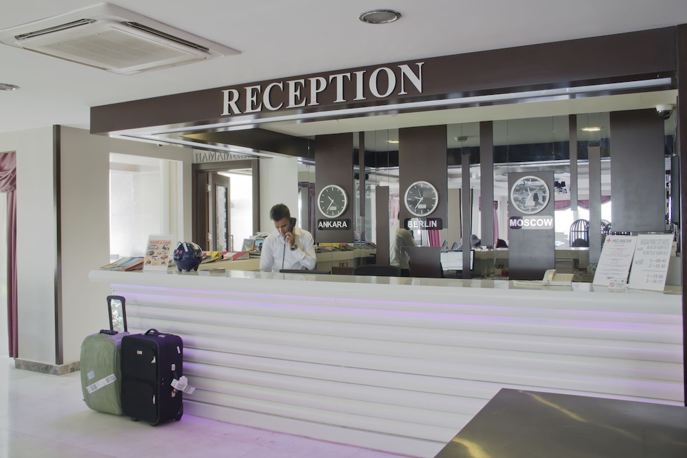 Holiday City Hotel — фото 3