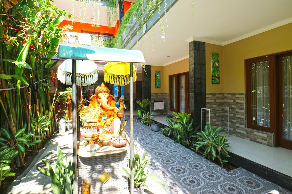 Rena Segara House Kuta
