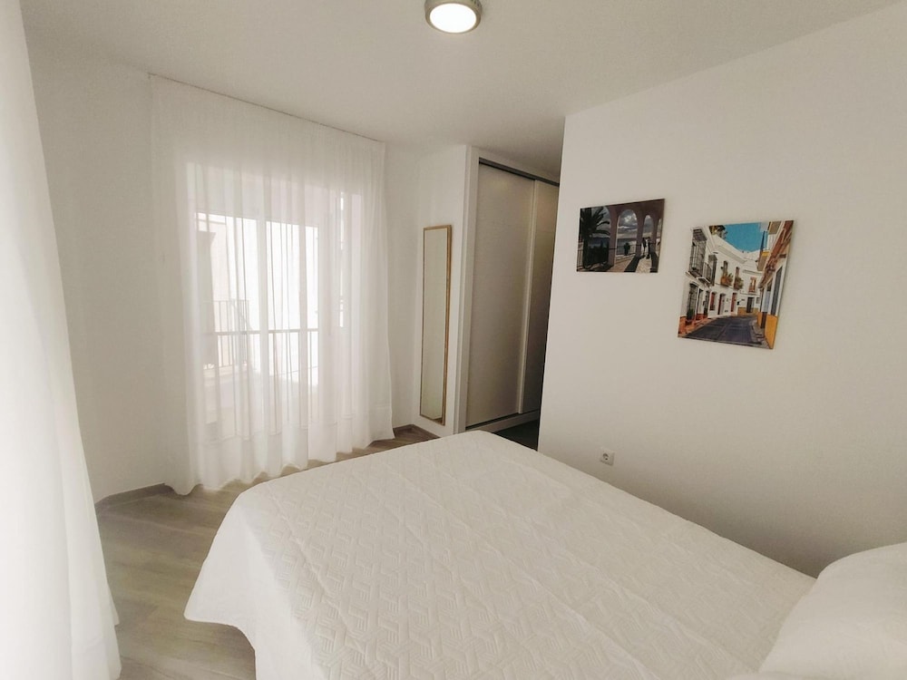 Apartamento Bronce B Centro Nerja Sun — фото 2