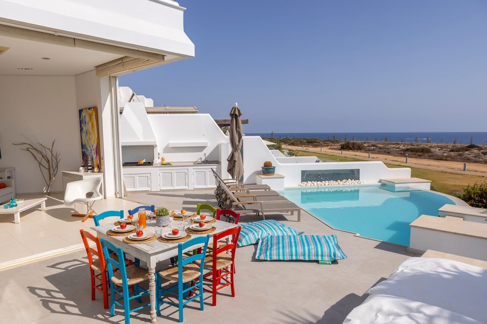 Protaras Seafront Villa Alemar — фото 5