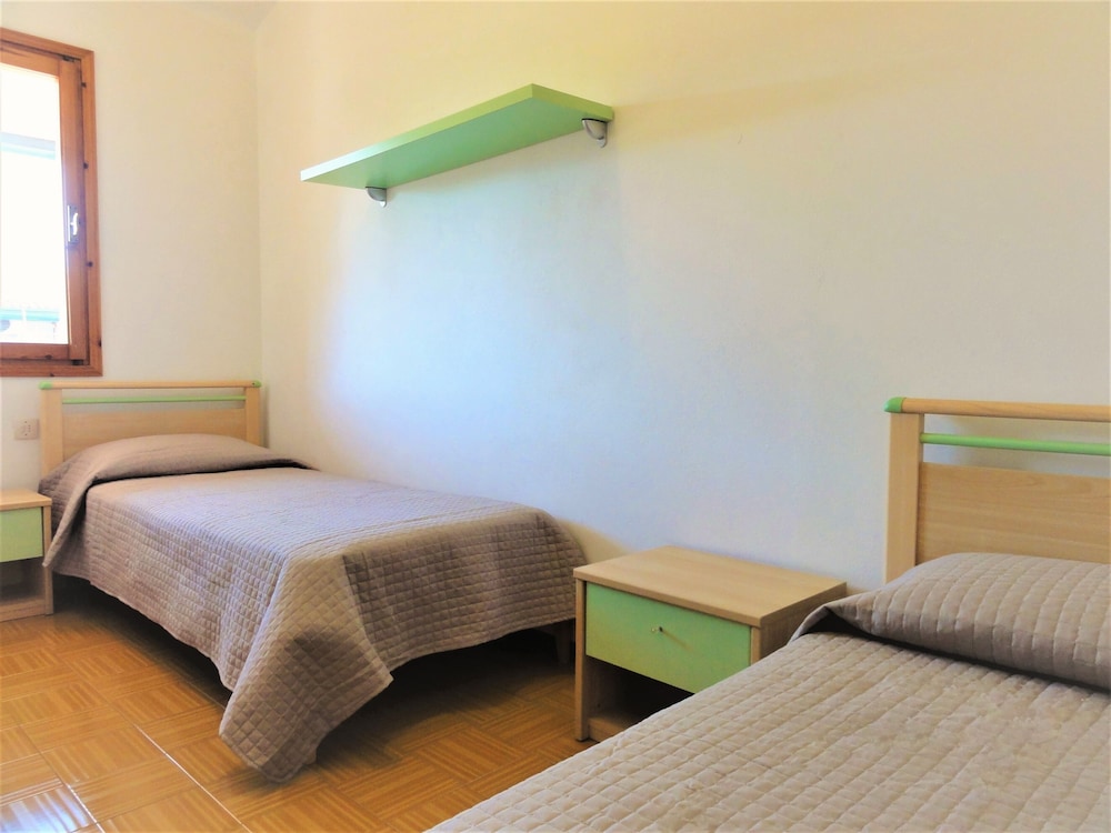 Bright Two-storey Flat — фото 3