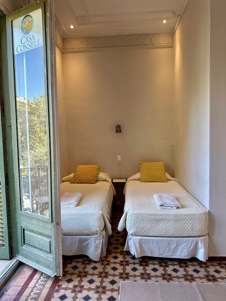 Casa Consell Gran Via Guest House — фото 4