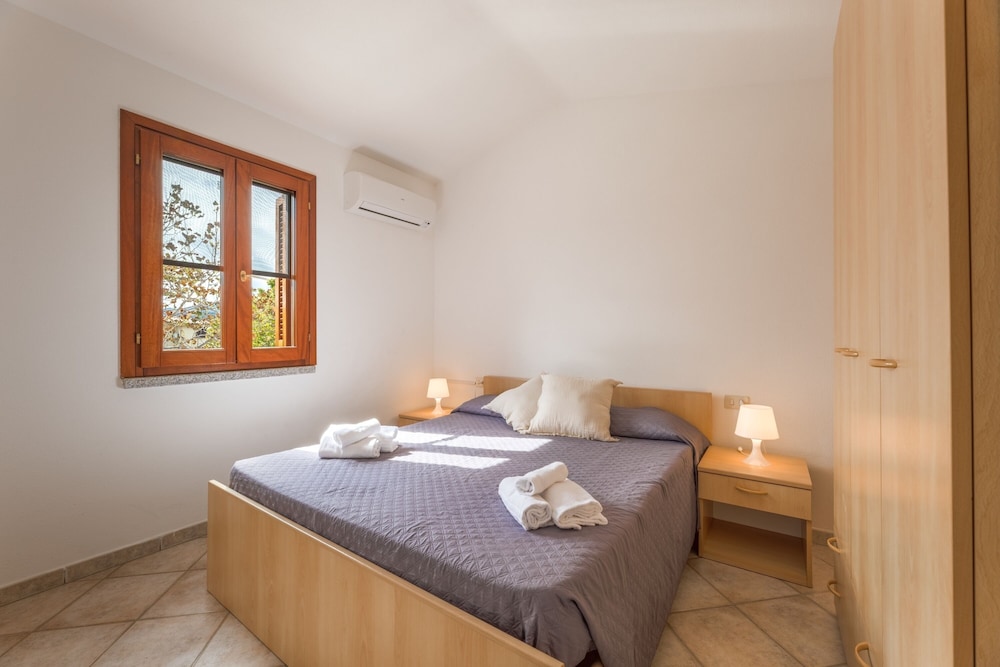 Spacious Flat 300mt From the Beach — фото 2