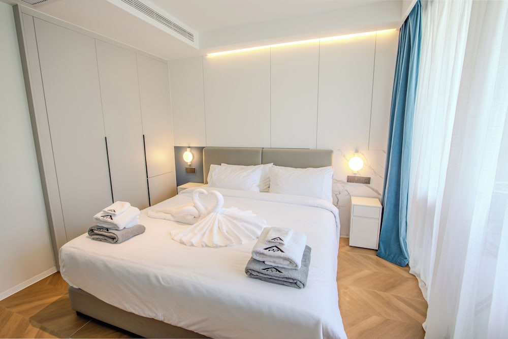 Kora Beachfront Suite by TropicLook