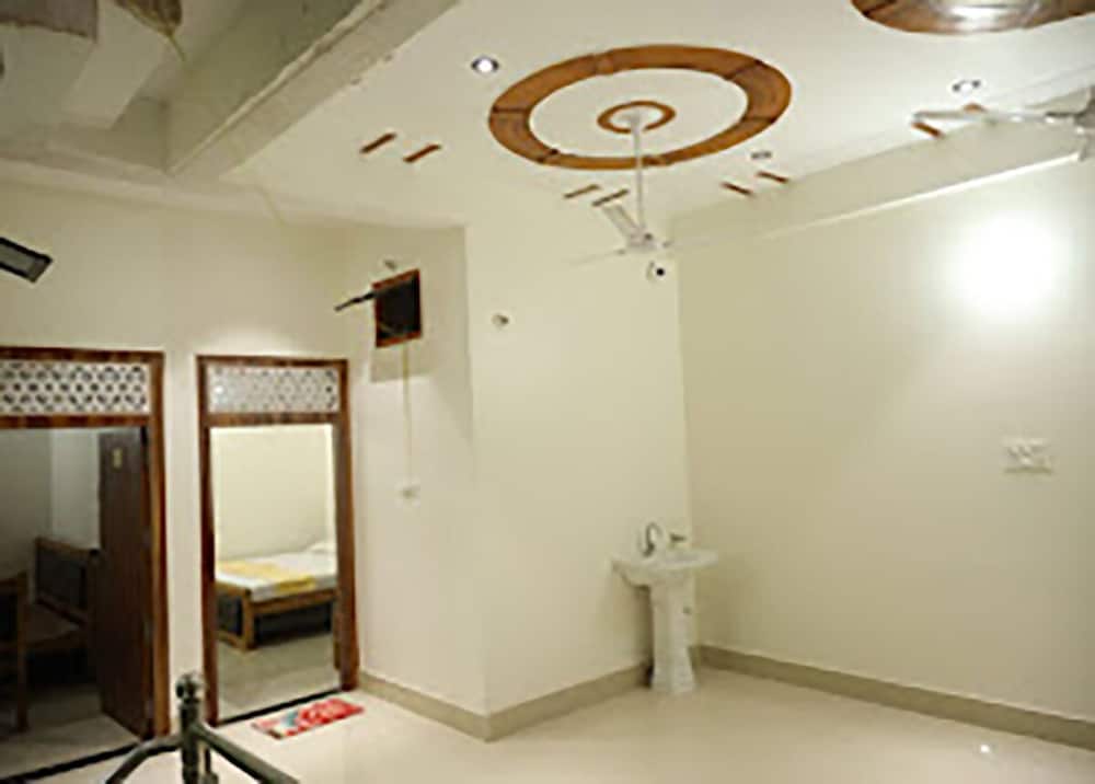 Shree Harshan Kutir — фото 4