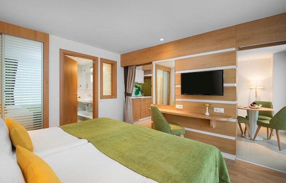 Forest Beach Hotel — фото 2