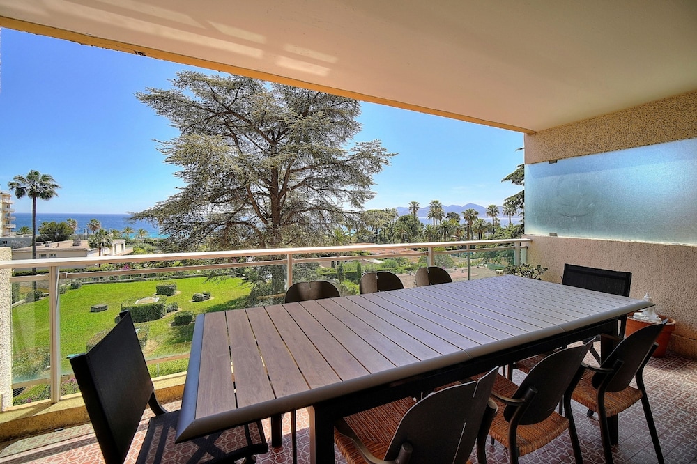 2 Chambres 2 SDB Terrasse Parking A2b232
