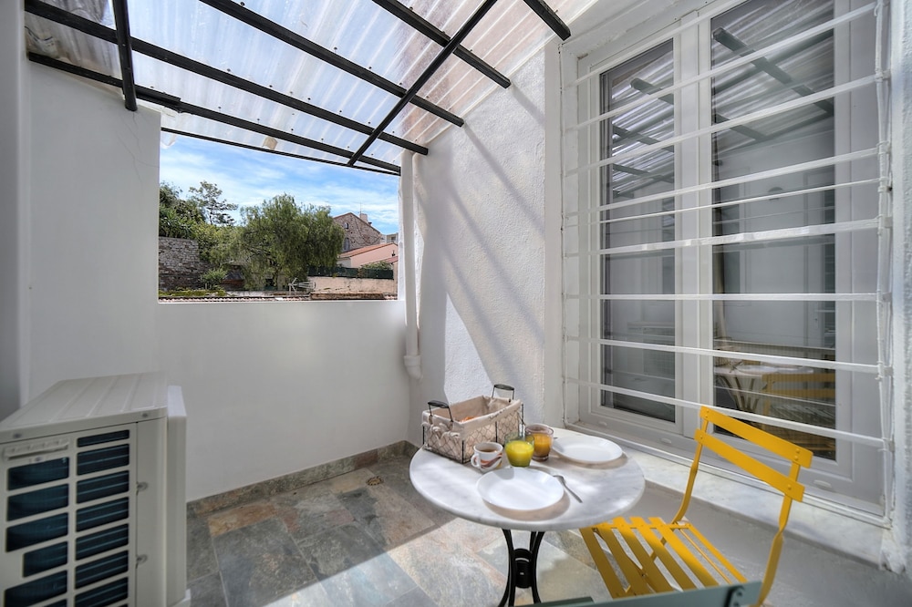 1chambre 1sdb Terrasse Centre Historique A1b261