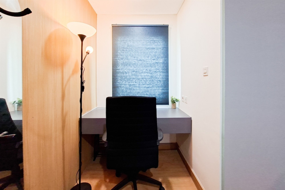 Functional Studio With Murphy Bed At B Residence — фото 2