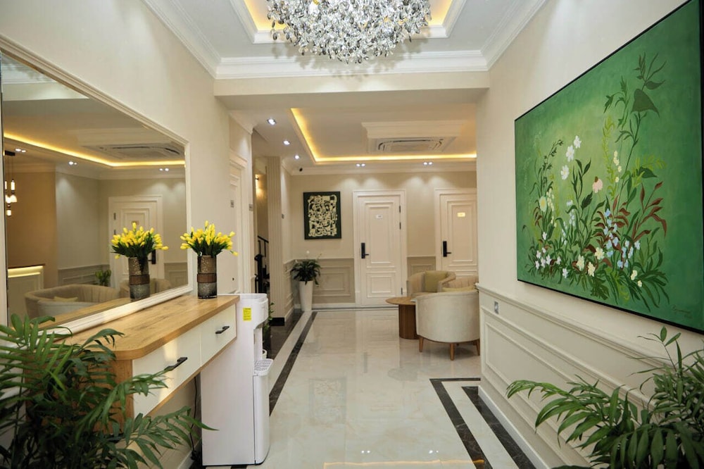 Amira Boutique