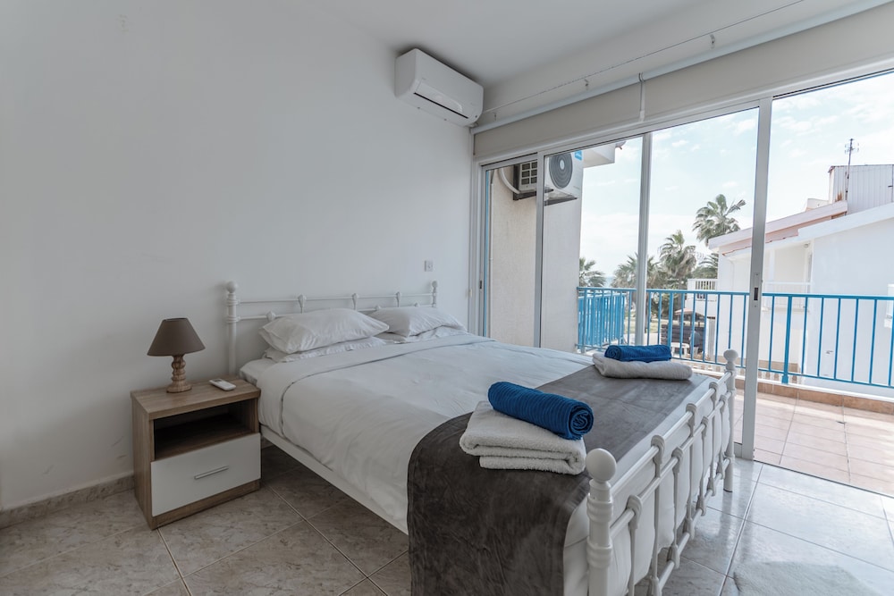 Beach Escape Apartment — фото 4