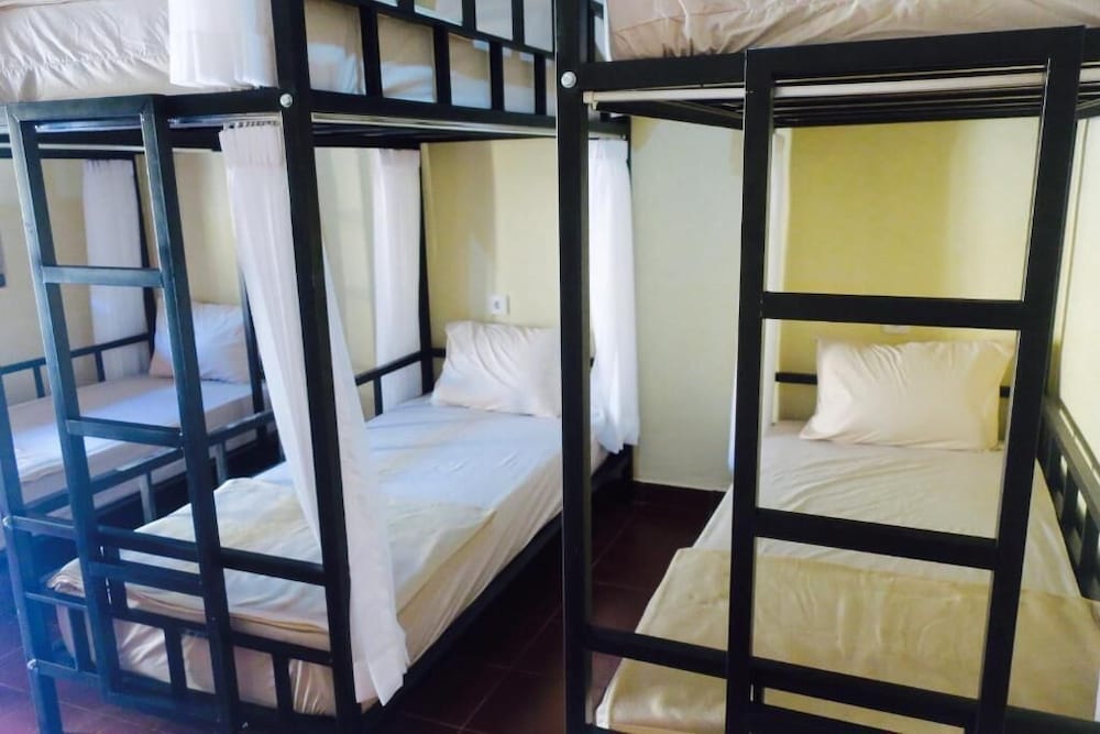 Inn Between Hostel — фото 4
