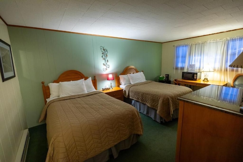 Jimmy OConnors Windham Mountain Inn — фото 2