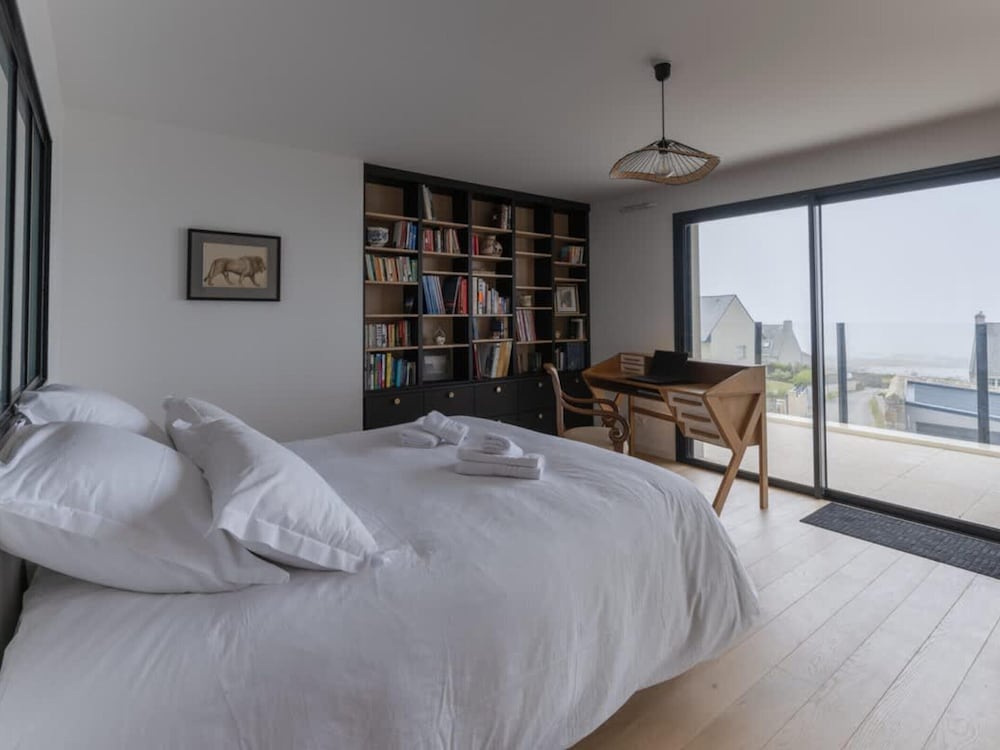 Magnificent Seafront Duplex in Porspoder — фото 5