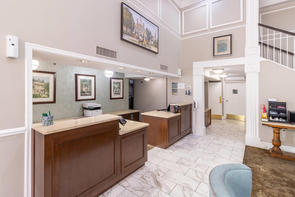 Quality Inn & Suites — фото 2