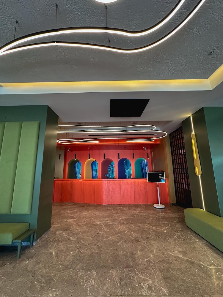 Axis Hotel — фото 2
