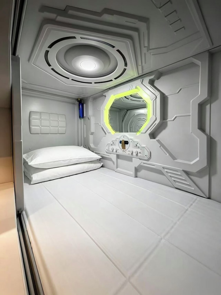 Mars respawn hotel — фото 4