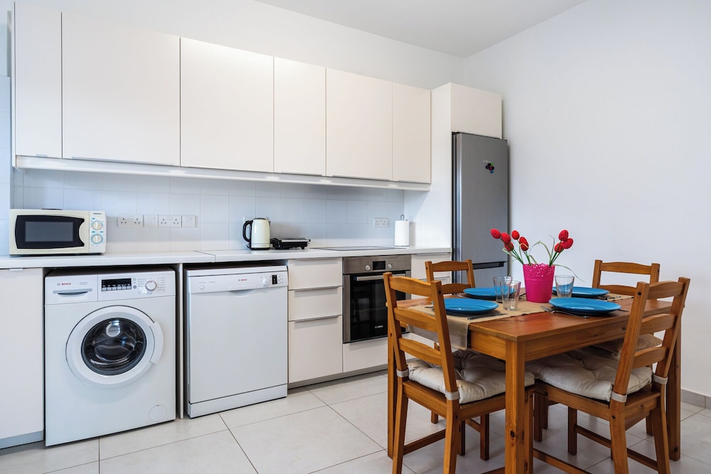 Limassol Seafront Family Suite — фото 5