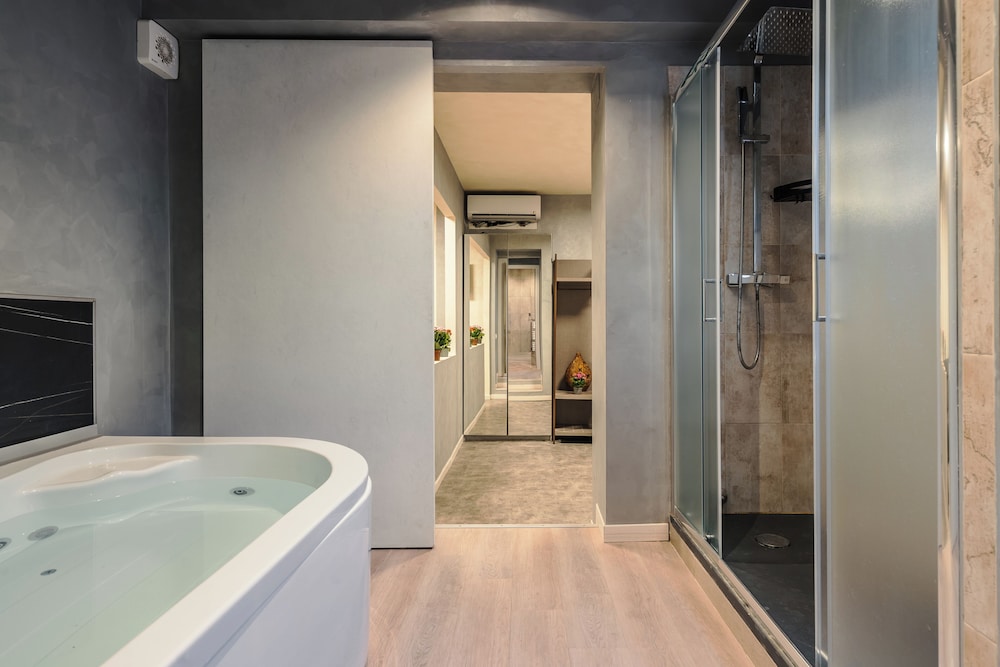 Termini Jacuzzi Suite — фото 5