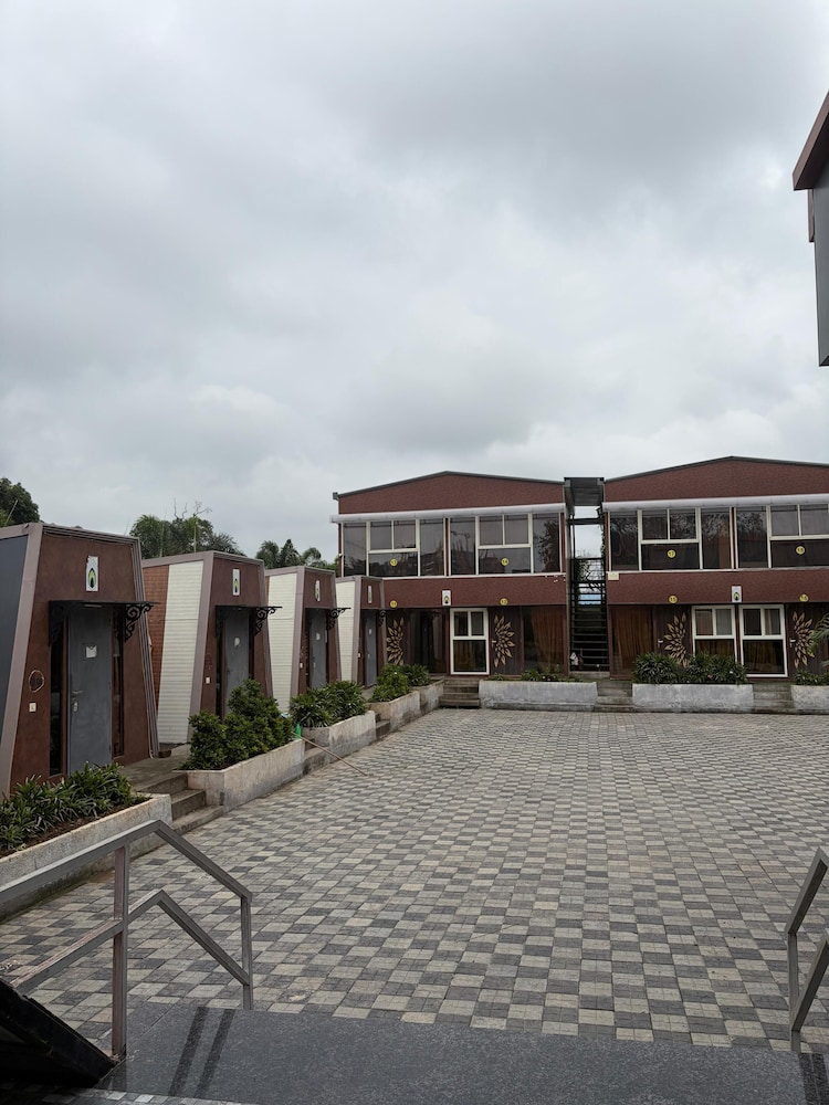 Radhakrishna Resort Indore — фото 3