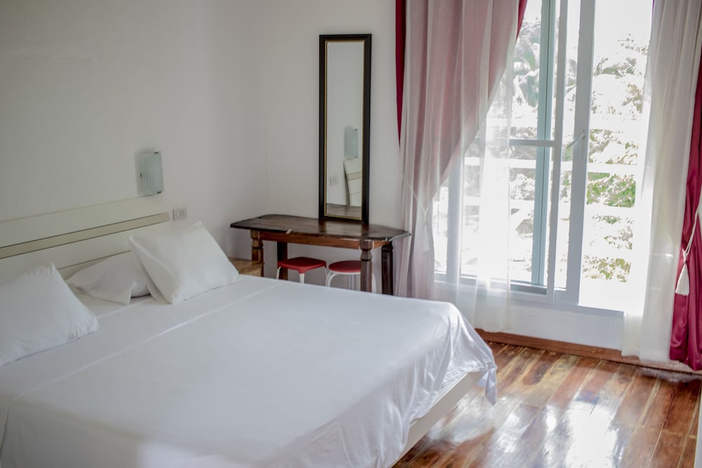 Lanterna Hotel Boracay (ex. LANTERNA MINI) — фото 5