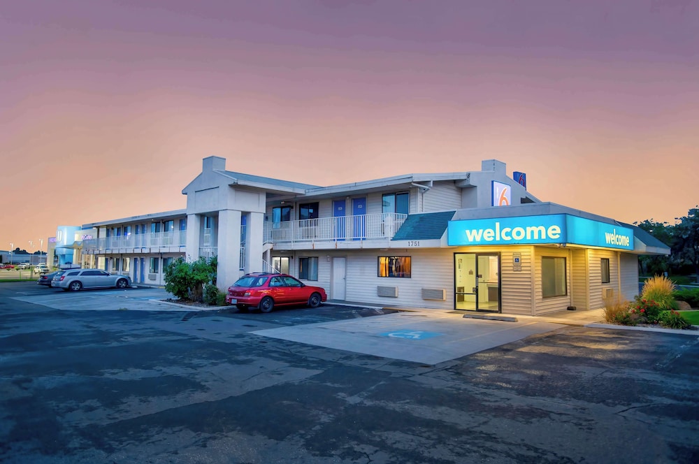 Motel 6 Richland, WA - Kennewick