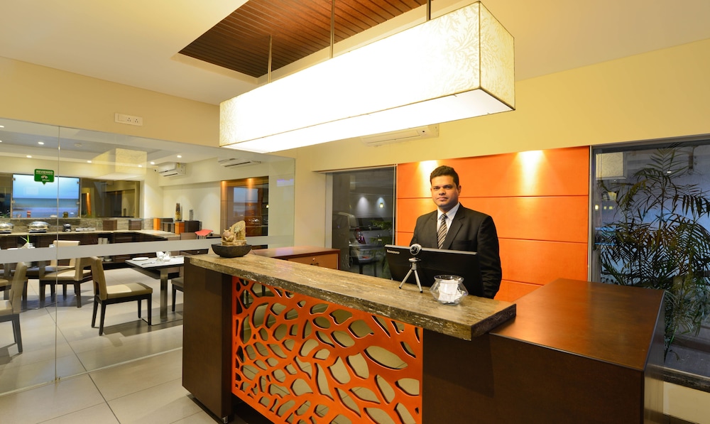 Treebo swastik — фото 2