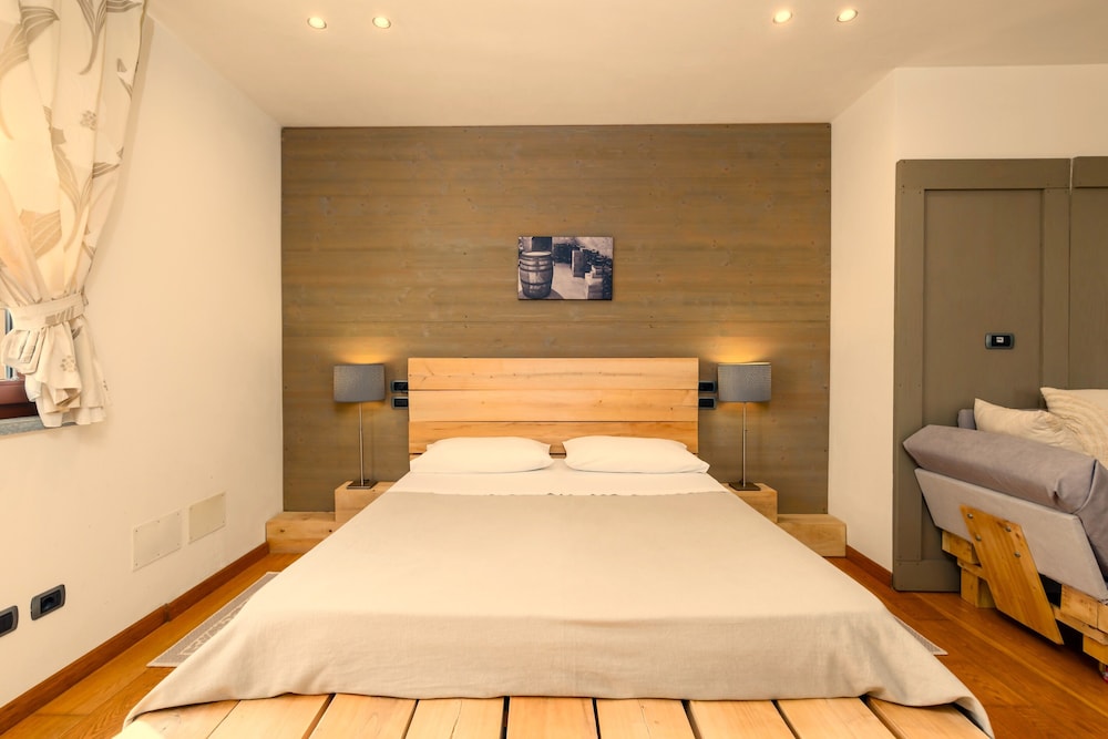 Ca'Luna Guest House