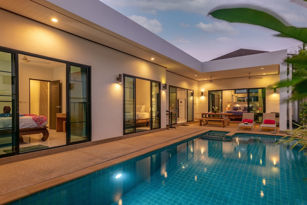 Thai-Themed 3BR Boutique Villa by Intira