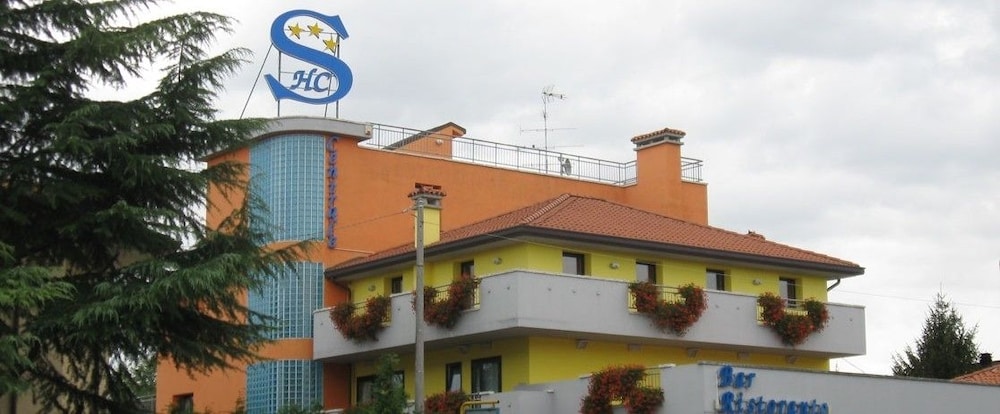 Hotel Centrale Latisana - Pertegada