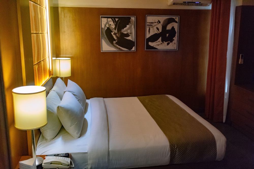 Crown Regency Beach Resort — фото 5