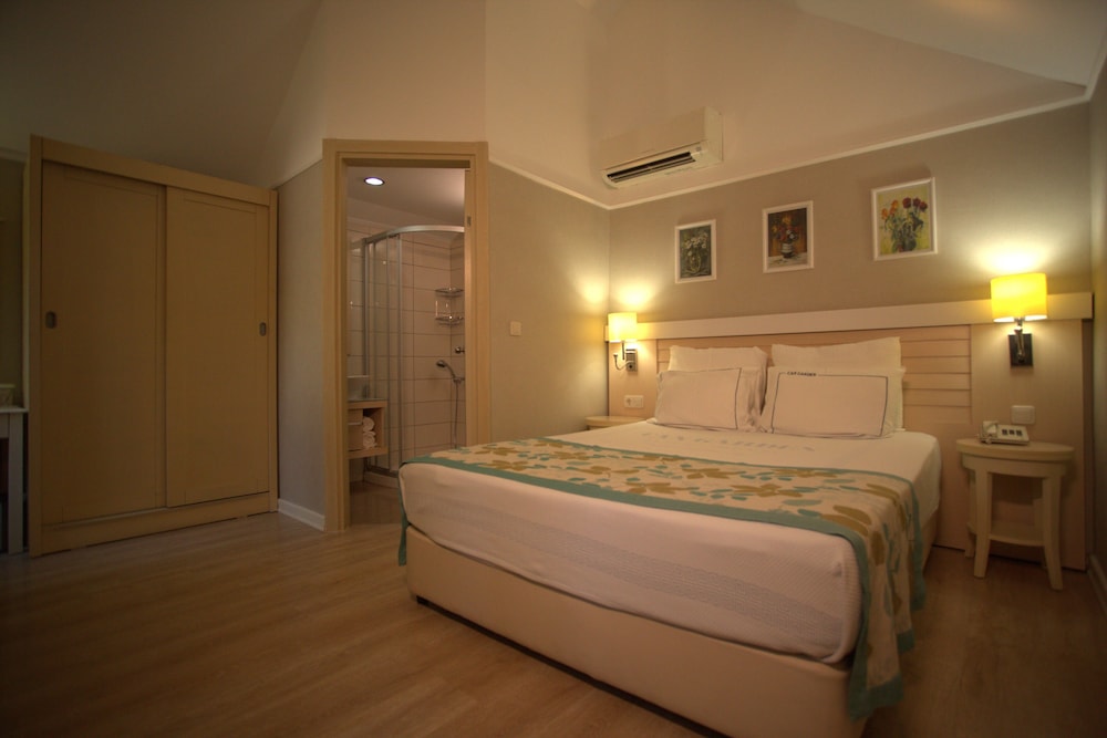 Can Garden Beach Hotel — фото 4