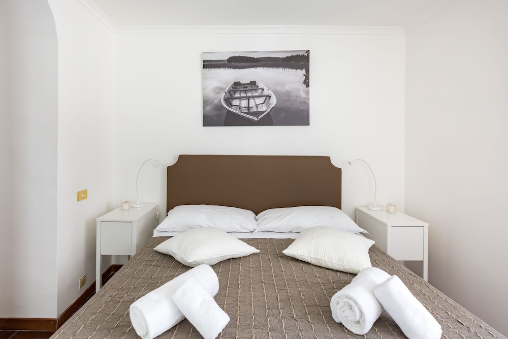 The Sistina Suite
