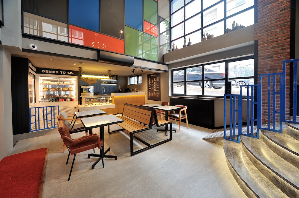 Bostay Hotel