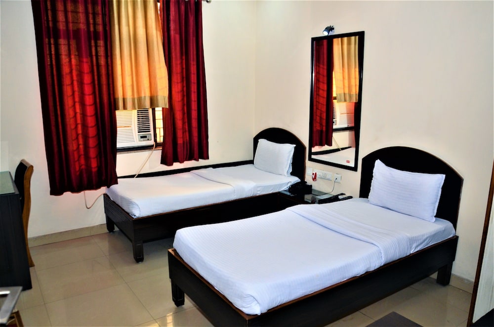 Hotel Pradeep Palace — фото 3