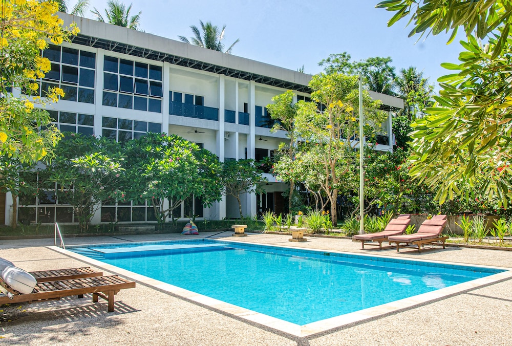 Senggigi Homes & Apartments