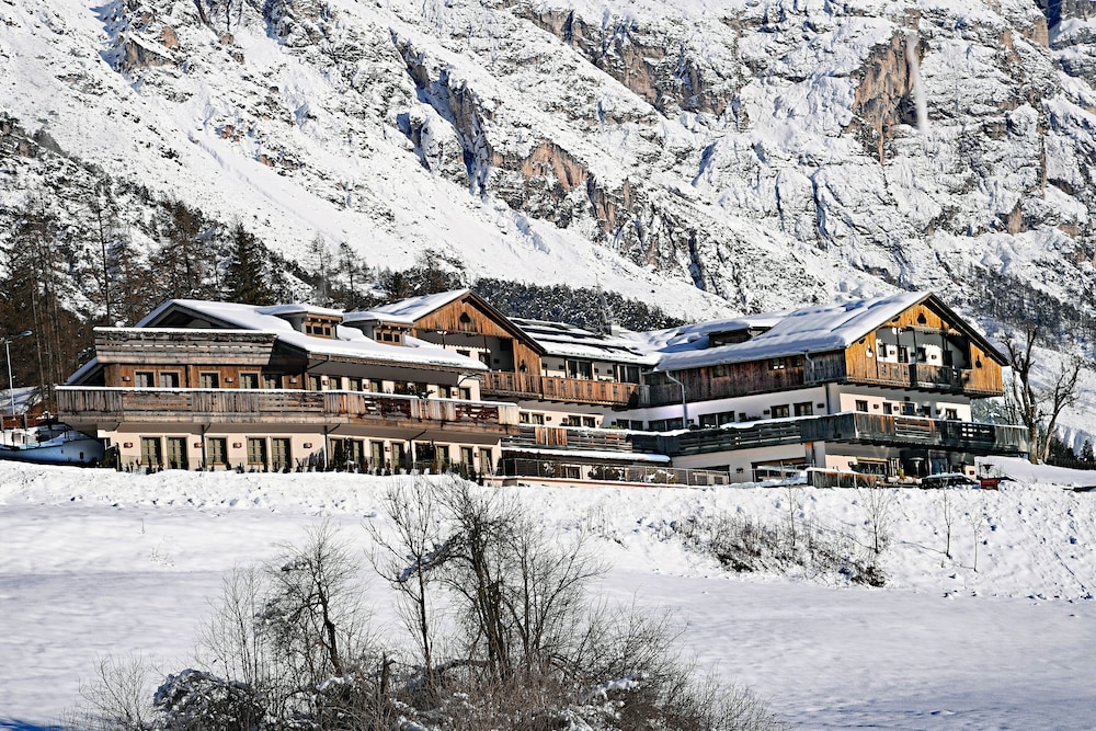 Rosapetra Spa Resort