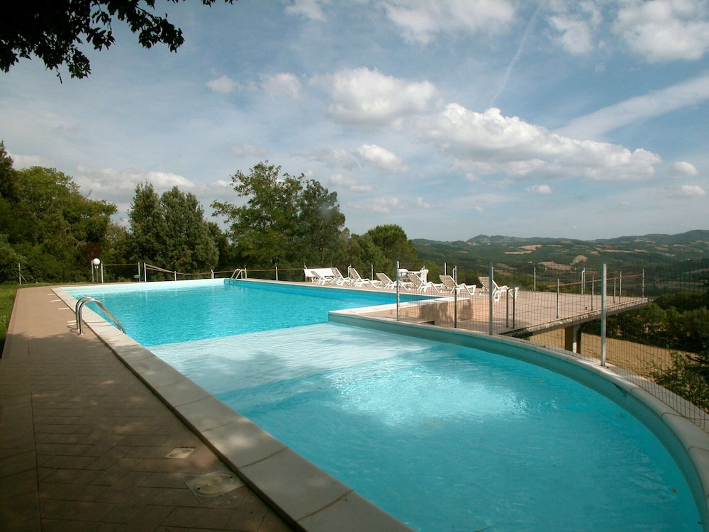 Apartment Near Donatello Sculpture