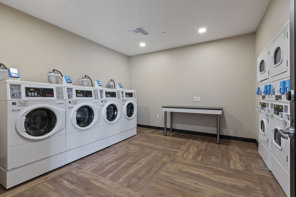 Extended Stay America Premier Suites Atlanta Newnan