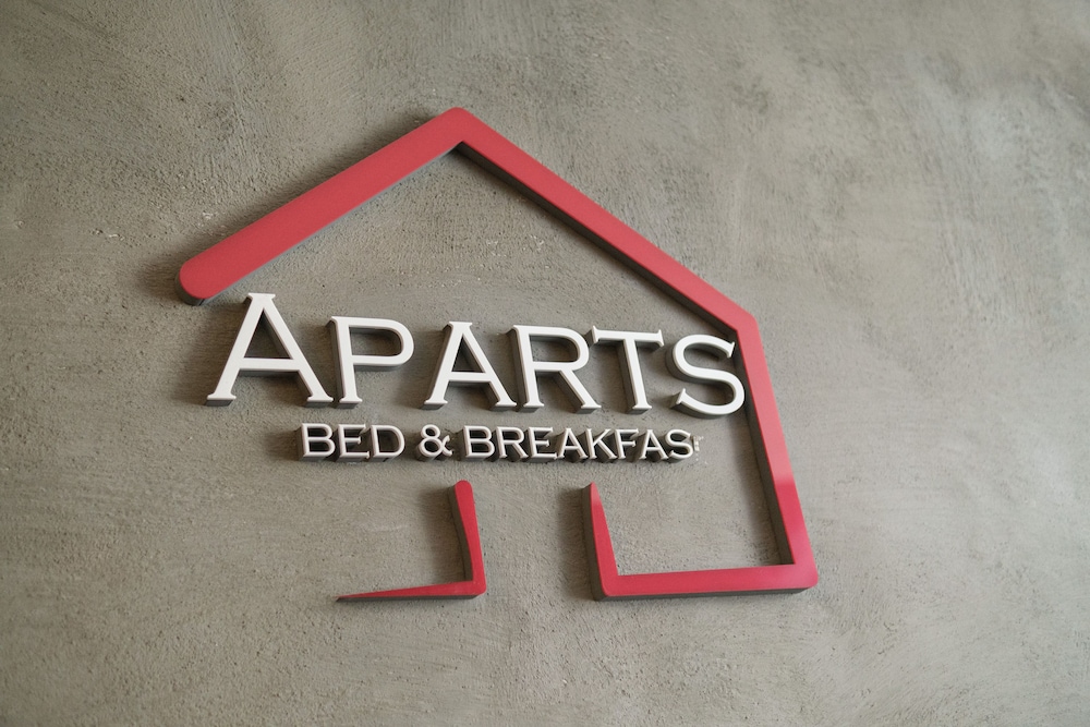 Aparts Bed & Breakfast — фото 5